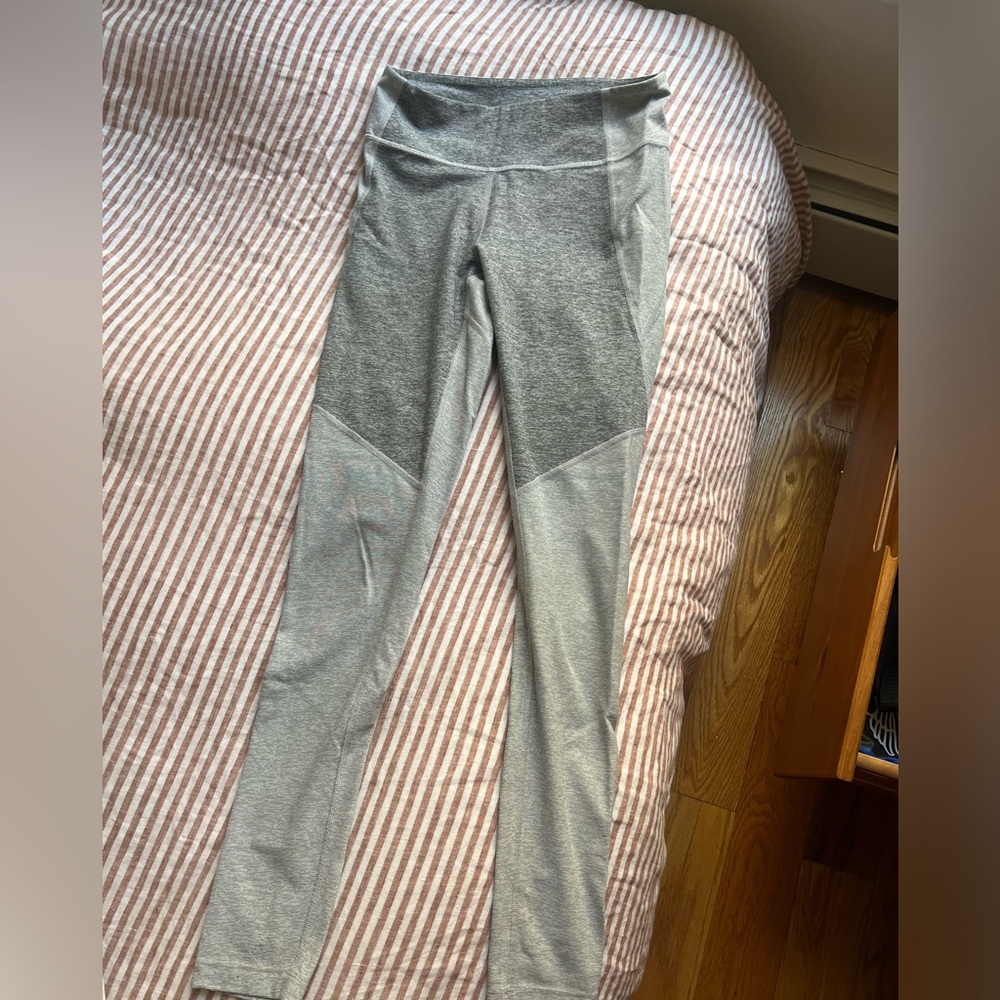 two-tone grey OV leggings, full length